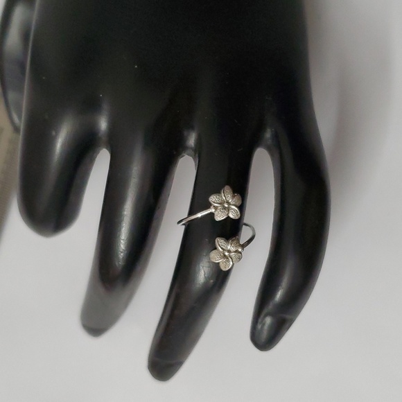 14K Gold Plumeria Ring - Picture 3 of 6